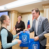 Школьники узнали о возможностях карьеры в органах власти и какие кадры нужны Томской области.