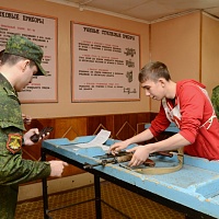 На территории Института военного образования ТГУ прошел заключительный этап областных военно-спортивных соревнований.