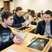 Школьники узнали о возможностях карьеры в органах власти и какие кадры нужны Томской области.
