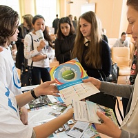 На городской ярмарке «Я – профессионал» ТГУ представил школьникам свои образовательные программы и проекты.